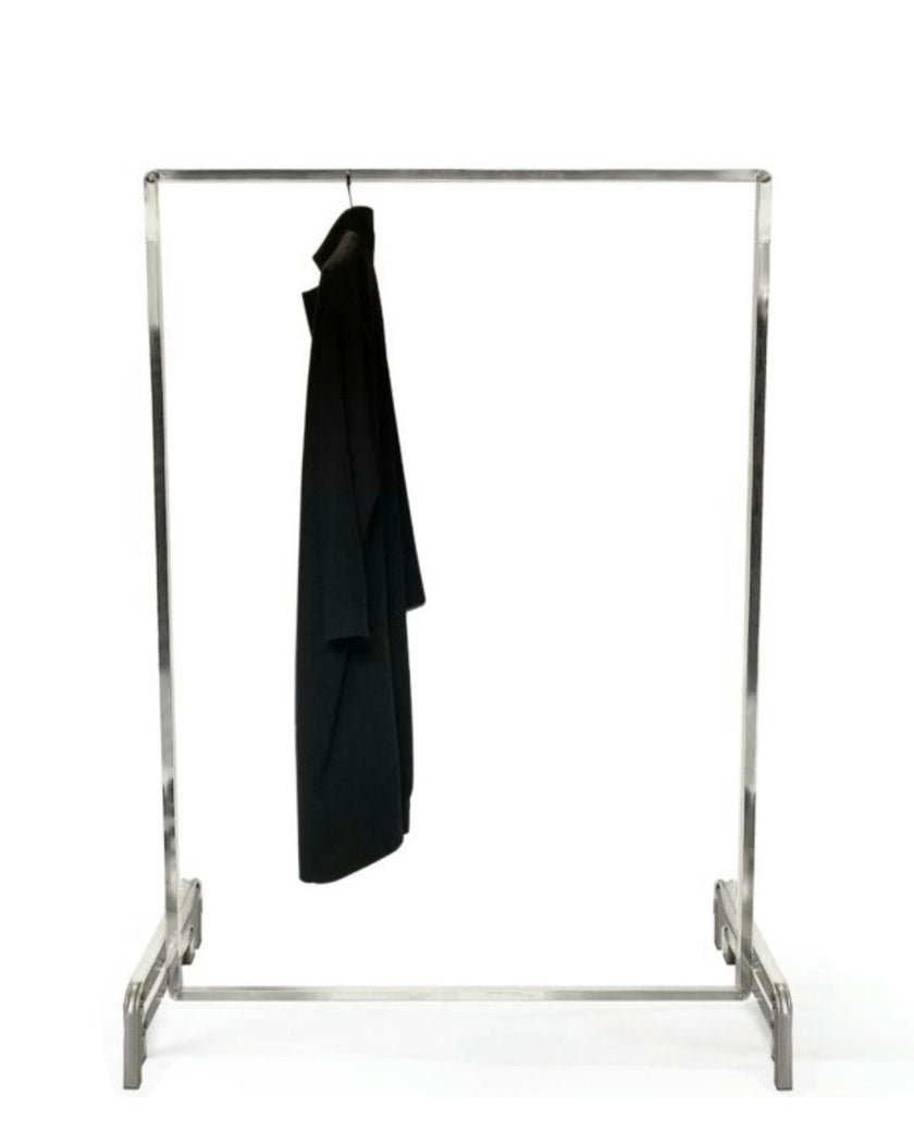 RELEVÉ Clothing Display Rack – Minimalist Display, Maximum Impact