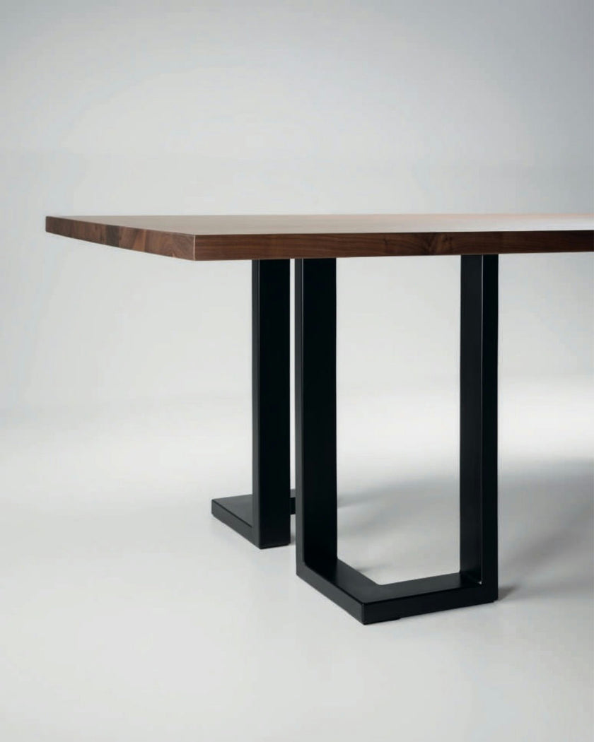 Laguna Console Table – Sculpted Architectural Form